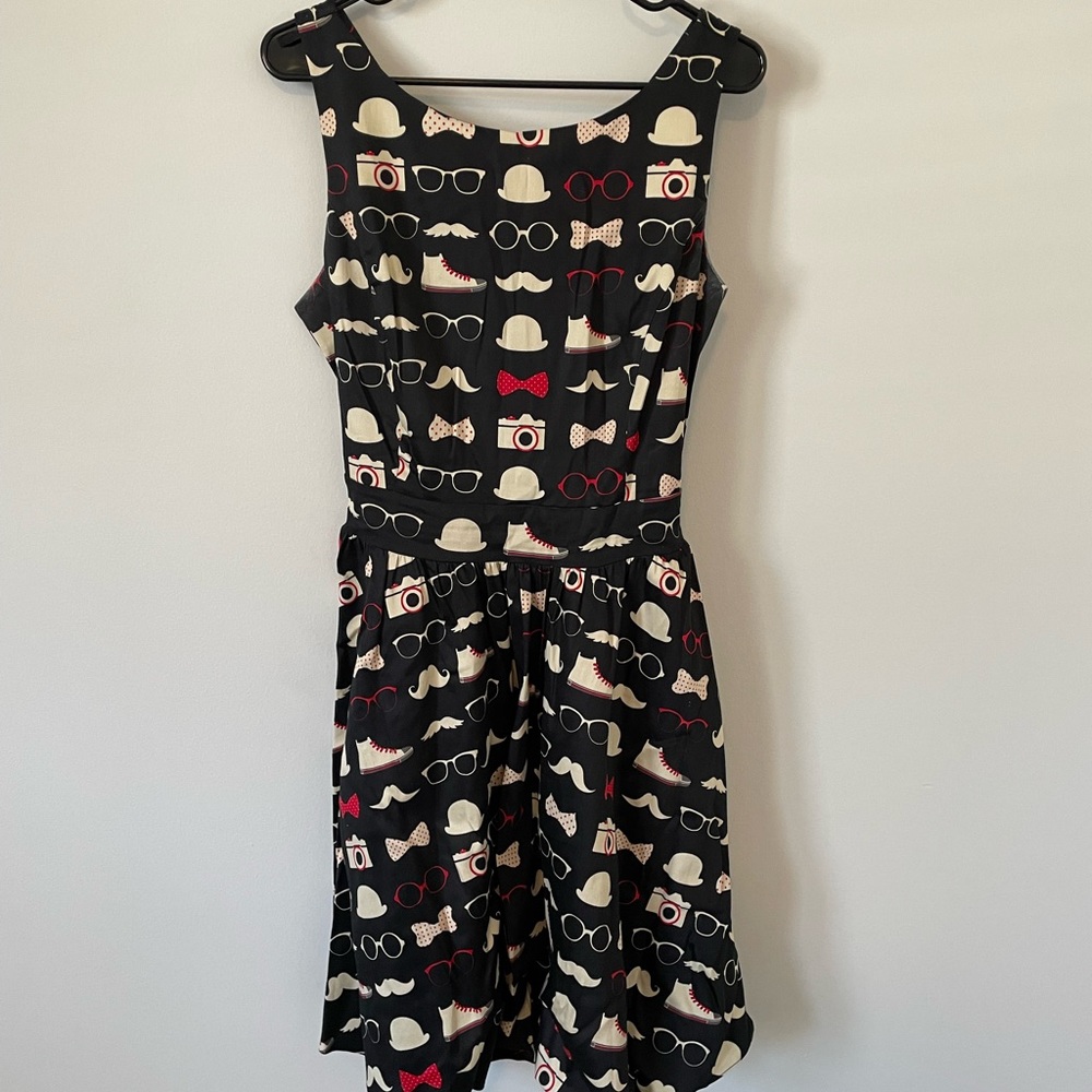 Dapper Print Dress 🎩